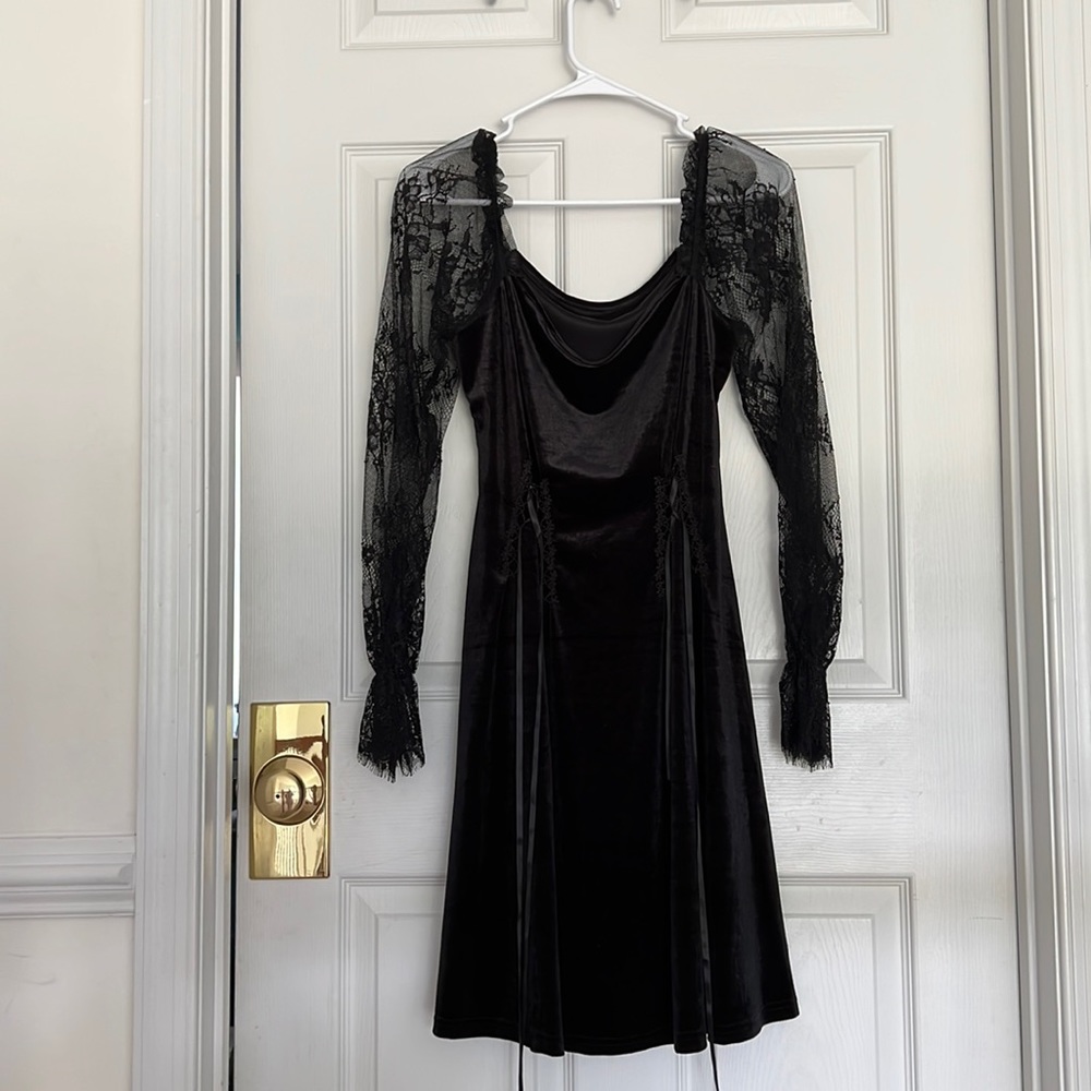 Womens Lace Black Velvet Dress w/ adjustable corset